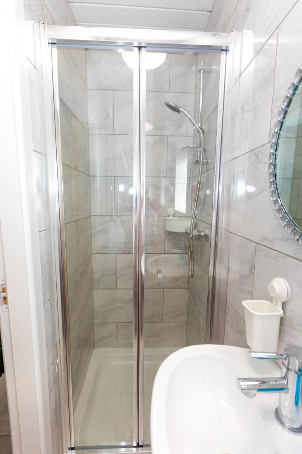Comfortable Stay In Shirley, Solihull - Room-2 Kültér fotó
